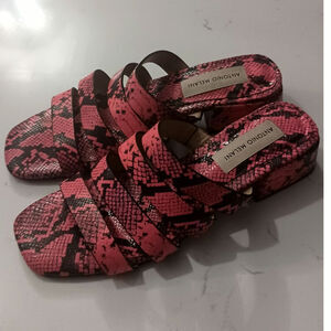 $Antonio Milani hot pink/black snakeskin print sandal mules size 6.5 W